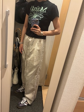 「Mardi Mercredi（マルディメクルディ）のCROPPED TSHIRT FLOWERMARDI（Tシャツ/カットソー、ブラック系）」を使った、yoyoさん（レディース・161cm）の夏コーディネート