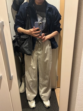 「TODAYFUL（トゥデイフル）のStripe Easy Pants（その他パンツ、ホワイト系）」を使った、yoyoさん（レディース・161cm）の春コーディネート