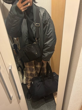 「アイテム（MA-1）」を使った、yoyoさん（レディース・161cm）の冬コーディネート