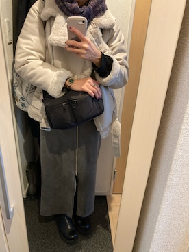 「Three Four Time（ｽﾘｰﾌｫｰﾀｲﾑ）のアイテム」を使った、yoyoさん（レディース・161cm）の冬コーディネート