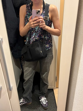 「アイテム（スニーカー、パープル系）」を使った、yoyoさん（レディース・161cm）の夏コーディネート