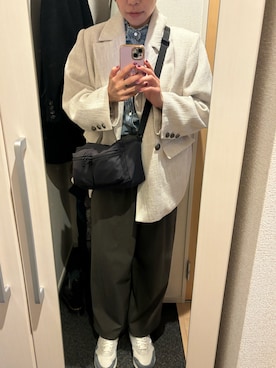 「ZURI（ズリ）のアイテム」を使った、yoyoさん（レディース・161cm）の春コーディネート