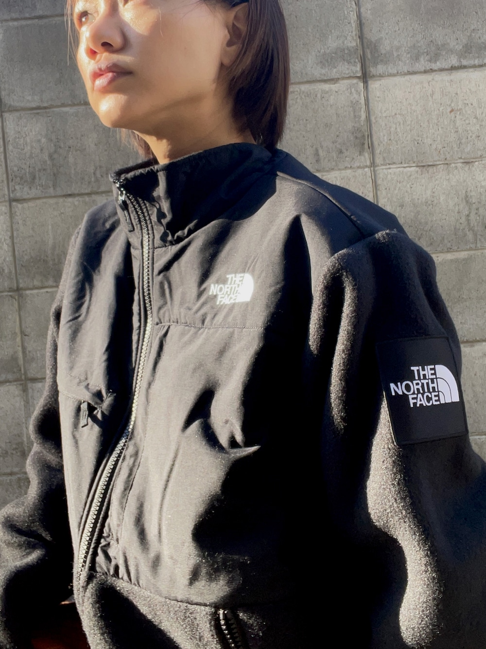 「オトナカジュアル、冬のコーデ、秋冬、ノースフェイス、northface、アウター、ワークマン、スニーカー、スニーカーコーデ、シンプル、カジュアル、カジュアルコーデ、プチプラ、プチプラコーデ」｜「THE NORTH FACEの【THE NORTH FACE/ザ ノースフェイス】Denali Jacket：デナリジャケット（その他アウター、ブラック系）」を使った、mayoさん（レディース・158cm）の冬コーディネートの1枚目の写真
