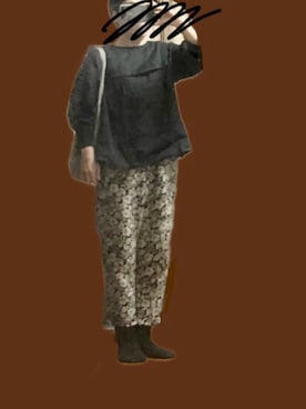 「R&D.M.Co OLDMAN’S TAILOR（オールドマンズテイラー）のアイテム（パンツ）」を使った、bowさん（レディース・150cm）の秋コーディネート