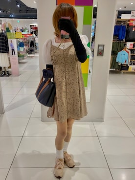 「お洒落さんとつながりたい」｜「アイテム（ソックス/靴下）」を使った、エリさん（レディース・178cm）の秋コーディネート