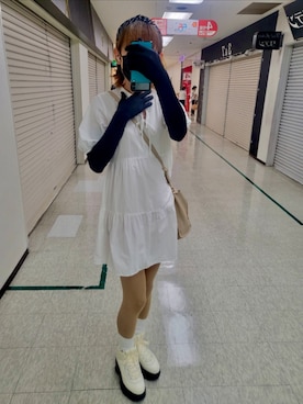 「FILA（フィラ）のアイテム（スニーカー）」を使った、エリさん（レディース・178cm）の秋コーディネート