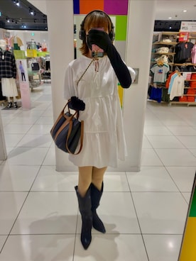 「アイテム（ワンピース）」を使った、エリさん（レディース・178cm）の秋コーディネート