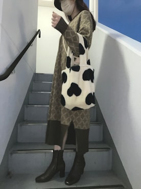 「茶色」｜「アイテム（PC・スマホグッズ/家電）」を使った、ｎｎａさん（レディース・162cm）の冬コーディネート