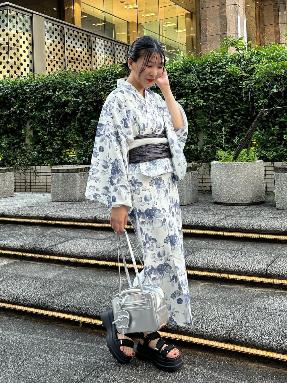 「オリーブ デ オリーブ(OLIVE des OLIVE)、夏コーデ、プチプラ、浴衣、浴衣女子、大人可愛い、サマースタイル、夏、大人ガーリー、大人かわいい、大人女子、オトナ女子、オトナカワイイ、オトナガーリー、高身長女子」｜「OLIVE des OLIVEの【着脱簡単/手洗い可能/2WAY】3分で着れる浴衣（浴衣、ホワイト系）」を使った、サ ヨ コさん（レディース・167cm）の夏コーディネートの1枚目の写真