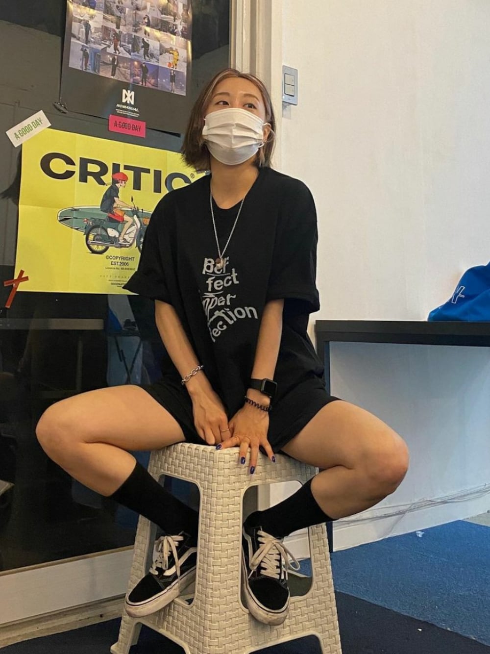 「ILLEDIT、k-pop、k-popスタイル、korea style、korean fashion、koreanbrand、streetstyle」｜「ILLEDITのアイテム（Tシャツ/カットソー、ブラック系）」を使った、COLLABONATIONさん（レディース・160cm）の夏コーディネートの1枚目の写真