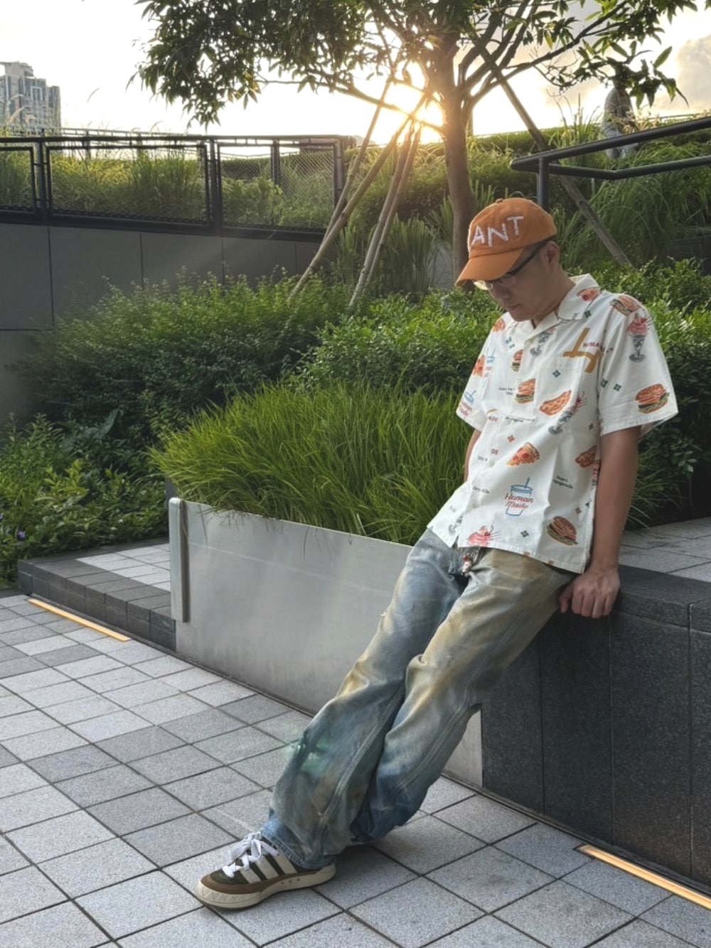 HUMAN MADEのキャップ（オレンジ系）を使った人気ファッション