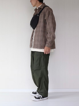 「チェック柄に恋してる」｜「アイテム（カーゴパンツ）」を使った、soar  -ソア-さん（メンズ・170cm）の秋コーディネート