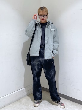 「MILKFED.」｜「アイテム（マウンテンパーカー）」を使った、林 萌花さん（レディース・159cm）の秋コーディネート