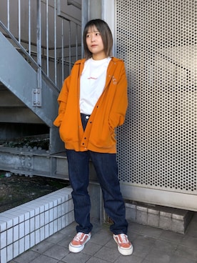 「テーパードデニム」｜「アイテム（ブルゾン）」を使った、林 萌花さん（レディース・159cm）の夏コーディネート