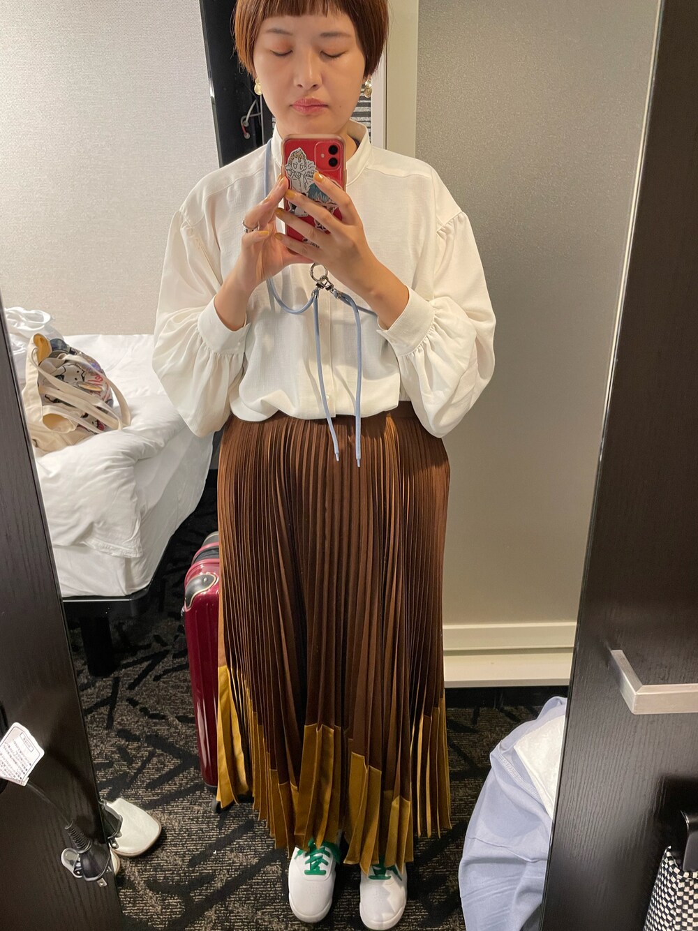 「お買い物コーデ、秋服、秋服準備はじめました」｜「UNIQLOのアイテム（スカート、ブラウン系）」を使った、ロモさん（レディース・164cm）の秋コーディネートの1枚目の写真