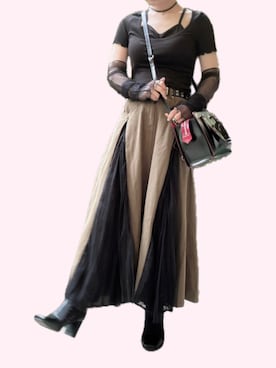 「GU（ジーユー）のアイテム（シャツ/ブラウス、ブラック系）」を使った、まんじゅうこわいさん（レディース・152cm）の秋コーディネート