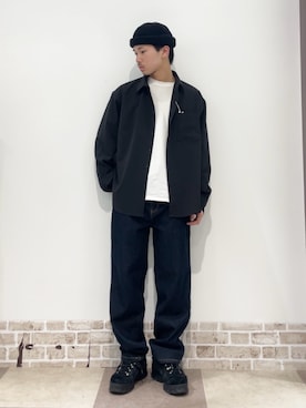 「ITEMS URBANRESEARCH（アイテムズ アーバンリサーチ）のヨウリュウレギュラーカラー長袖シャツ（シャツ/ブラウス、ブラック系）」を使った、翼さん（メンズ・168cm）の春コーディネート