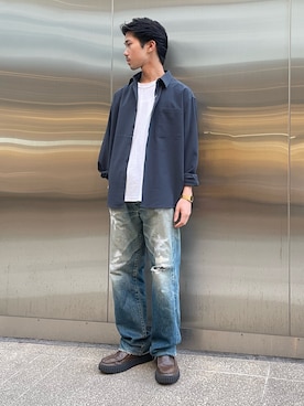「ITEMS URBANRESEARCH（アイテムズ アーバンリサーチ）のヨウリュウレギュラーカラー長袖シャツ（シャツ/ブラウス、グレー系）」を使った、翼さん（メンズ・168cm）の春コーディネート