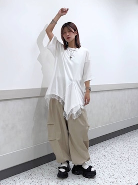 「JEANASIS（ジーナシス）のミリタリータックボリュームパンツ/657336（その他パンツ、ベージュ系）」を使った、あゆねさん（レディース・164cm）の夏コーディネート