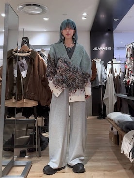 「JEANASIS（ジーナシス）のソフトラメリブUネックLS TEE/240318（Tシャツ/カットソー）」を使った、あゆねさん（レディース・164cm）の秋コーディネート