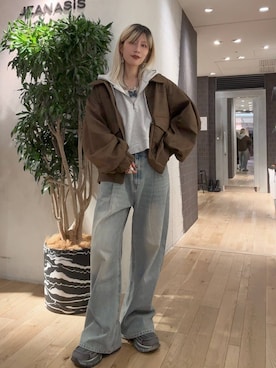 「JEANASIS（ジーナシス）のアイテム」を使った、あゆねさん（レディース・164cm）の秋コーディネート