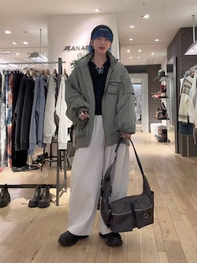 「アイテム（ヘアゴム）」を使った、あゆねさん（レディース・164cm）の秋コーディネート