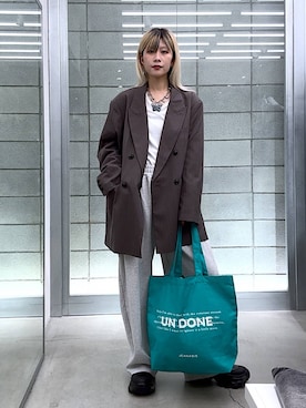 「JEANASIS（ジーナシス）のサキソニーパワショルジャケット/525969（テーラードジャケット）」を使った、あゆねさん（レディース・164cm）の秋コーディネート