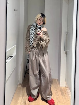 「アイテム（ストール/ショール）」を使った、あゆねさん（レディース・164cm）の秋コーディネート