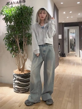 「JEANASIS（ジーナシス）のアイテム（スウェット）」を使った、あゆねさん（レディース・164cm）の秋コーディネート