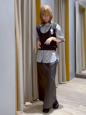 「LEPSIM（レプシィム）のストレッチサテンスカート　497324（スカート）」を使った、ミヨちゃんさん（レディース・166cm）の秋コーディネート