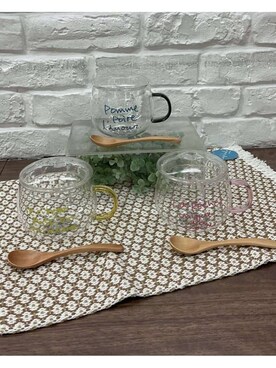 「アイテム（グラス/マグカップ/タンブラー、グレー系）」を使った、てんちゃんさん（レディース・100cm）の秋コーディネート