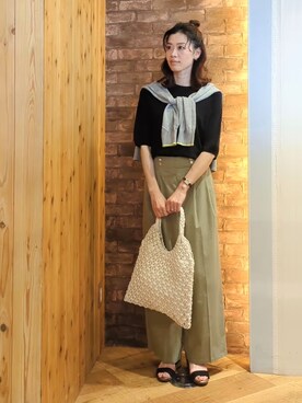 「SHOO・LA・RUE（シューラルー）の【毎日洗える/S-LL/ひんやり/UV】上半身すっきり 二の腕見せない5分袖ニット（ニット/セーター、ブラック系）」を使った、massuさん（レディース・158cm）の春コーディネート