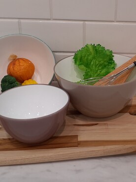 「212 KITCHEN STORE（トゥワントゥキッチンストア）の抗菌耐熱レンジボウル 20cm <atomico　アトミコ>（キッチンツール、その他）」を使った、タエさん（レディース）の春コーディネート
