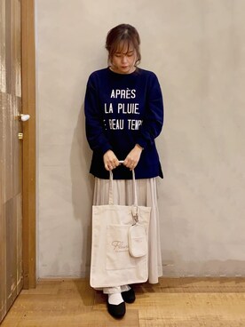 「SHOO・LA・RUE（シューラルー）の◆【高レビュー】洗えてサラサラ スクエアニットパンプス（パンプス、ブラック系）」を使った、まるぷ–さんの春コーディネート