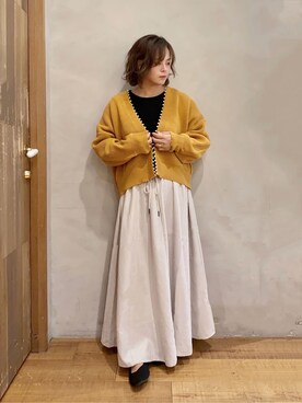 「SHOO・LA・RUE（シューラルー）の◆【高レビュー】洗えてサラサラ スクエアニットパンプス（パンプス、ブラック系）」を使った、まるぷ–さんの秋コーディネート