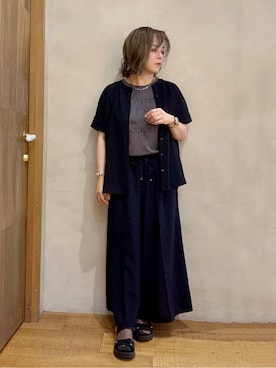 「SHOO・LA・RUE（シューラルー）の【洗える/プチプラ】大人の抜け感をプラスする バンドカラーシャツ（シャツ/ブラウス、ブラック系）」を使った、まるぷ–さんの夏コーディネート
