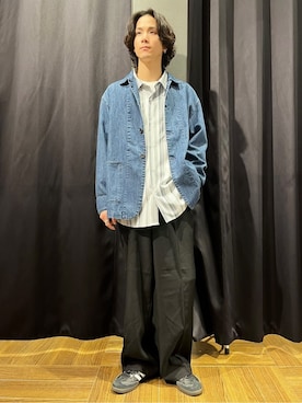 「THE SHOP TK （ザ ショップ ティーケー ）の綿麻デニムカバーオール　セットアップ可（ブルゾン、ブルー系）」を使った、motoさん（メンズ・173cm）の春コーディネート