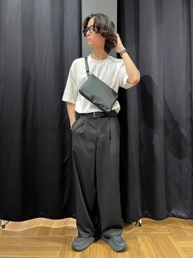 「THE SHOP TK （ザ ショップ ティーケー ）のサフィアーノミニサコッシュ（ショルダーバッグ、ブラック系）」を使った、motoさん（メンズ・173cm）の夏コーディネート