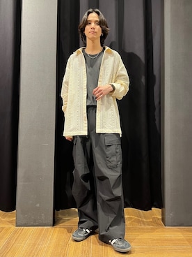 「THE SHOP TK （ザ ショップ ティーケー ）のレースシャツ+半袖Tシャツ セットアイテム（シャツ/ブラウス、ホワイト系）」を使った、motoさん（メンズ・173cm）の春コーディネート