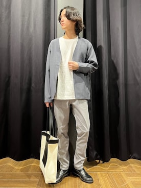 「THE SHOP TK （ザ ショップ ティーケー ）の【CAVIAN/キャビアン】リサイクルシャークスキンノーカラーカーディガン セットアップ可（カーディガン/ボレロ、ブルー系）」を使った、motoさん（メンズ・173cm）の春コーディネート