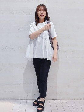 「OPAQUE.CLIP（オペークドットクリップ）の◆ペプラムドッキングカットソー【洗濯機洗い可】（Tシャツ/カットソー）」を使った、よしみさん（レディース・162cm）の春コーディネート