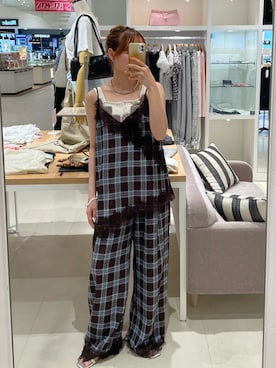 「mystic（ミスティック）の【2サイズ展開】裾レースチェックパンツ（その他パンツ、ブラウン系）」を使った、はまちゃんさん（レディース・155cm）の夏コーディネート