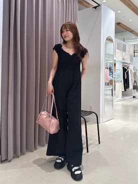 「mystic（ミスティック）の【3色展開】シャーリングバックシャンオールインワン（つなぎ/オールインワン、ブラック系）」を使った、はまちゃんさん（レディース・155cm）の春コーディネート