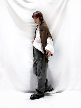 「JOURNAL STANDARD LUXE（ジャーナルスタンダード　ラックス）のローンレース ハイネックパフブラウス（シャツ/ブラウス、ホワイト系）」を使った、A.Tさん（レディース・167cm）の冬コーディネート