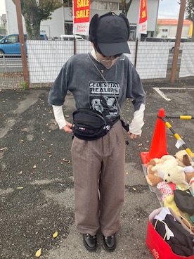 「アイテム（ボディバッグ/ウエストポーチ）」を使った、75553さん（レディース・161cm）の秋コーディネート