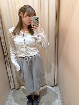「w closet（ダブルクローゼット）のハーフカーゴパンツ（その他パンツ、グレー系）」を使った、nanakaさん（レディース・152cm）の春コーディネート