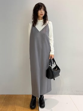 「MILOS（ミロス）のアイテム」を使った、本村　実沙子さん（レディース・166cm）の冬コーディネート