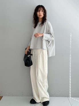 「MILOS（ミロス）のアイテム」を使った、本村　実沙子さん（レディース・166cm）の冬コーディネート