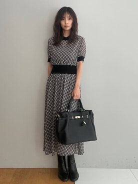 「MILOS（ミロス）のアイテム」を使った、本村　実沙子さん（レディース・166cm）の冬コーディネート