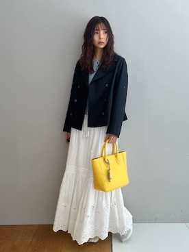 「アイテム（キーケース/キーアクセサリー、グレー系）」を使った、本村　実沙子さん（レディース・166cm）の冬コーディネート